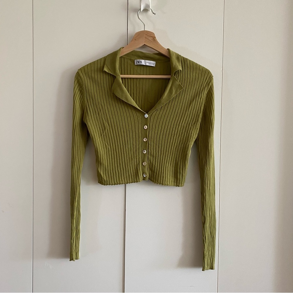 Zara collared green crop long sleeve tee
